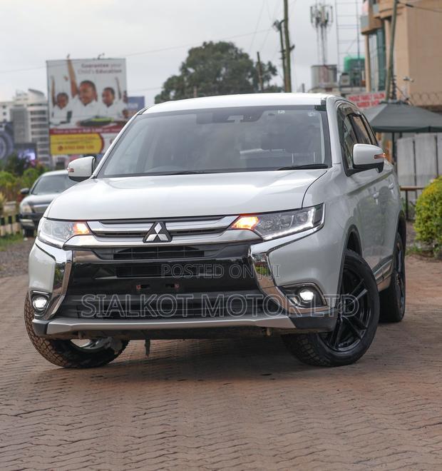 Mitsubishi Outlander 2.0 PHEV AWD 2018 White