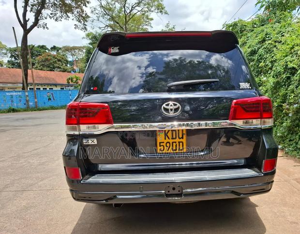 Toyota Land Cruiser 2014 Black