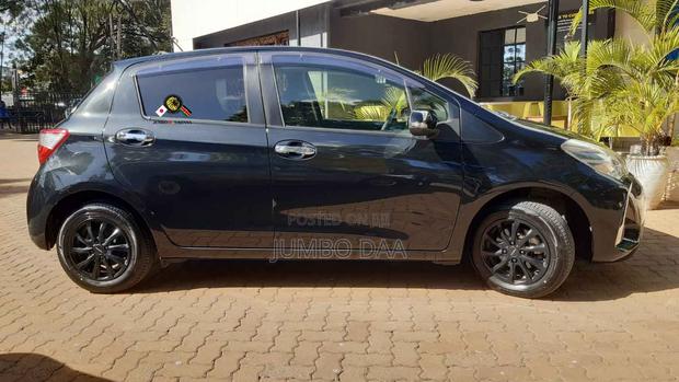 Toyota Vitz 1.0 FWD 5dr 2019 Black