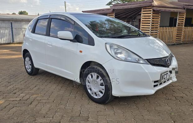 Honda Fit 2012 White