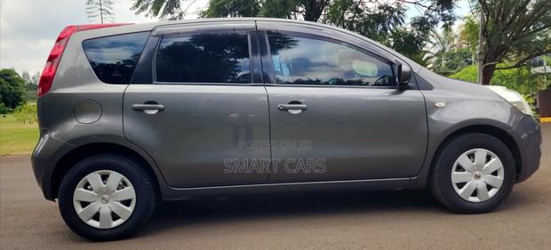 Nissan Note 2011 Silver