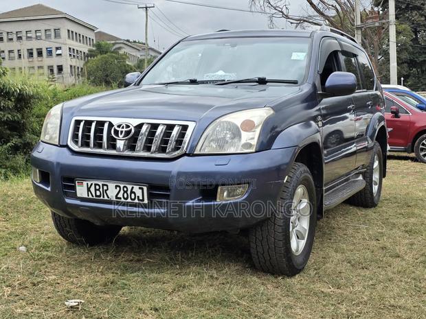 Toyota Land Cruiser Prado 2004 Blue