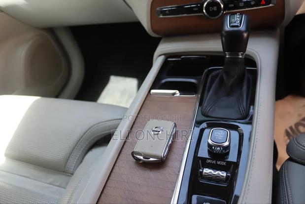 Volvo XC90 2017 Beige
