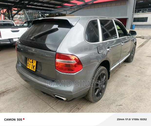 Porsche Cayenne 2008 Gray