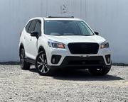 Subaru Forester 2018 White for sale