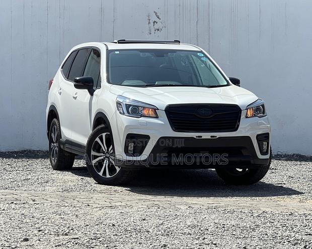 Subaru Forester 2018 White