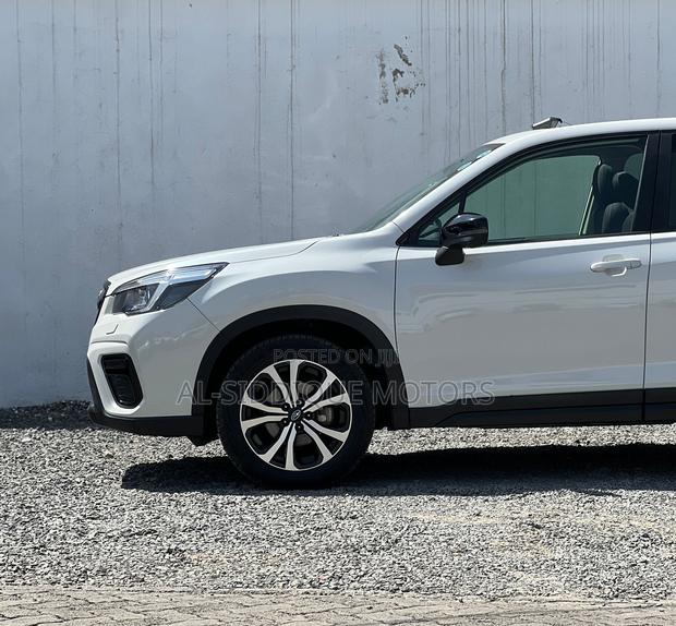 Subaru Forester 2018 White