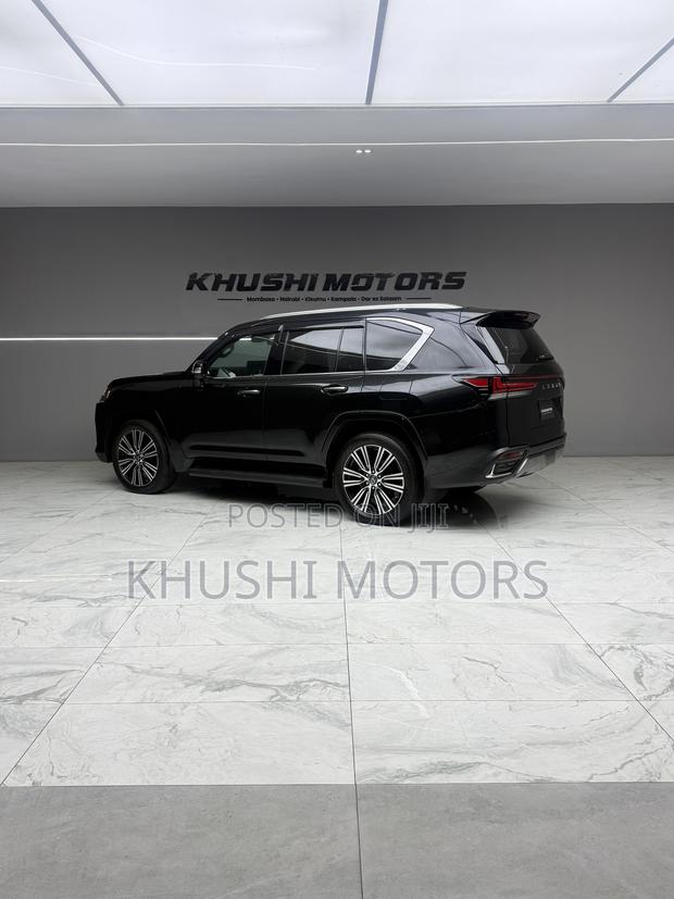 Lexus LX 500d 2023 Black