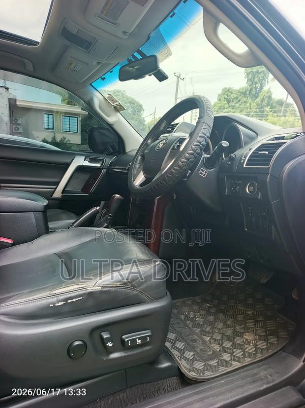 Toyota Land Cruiser Prado 2015 Black