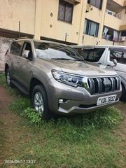 Toyota Land Cruiser Prado 2018 Gray for sale