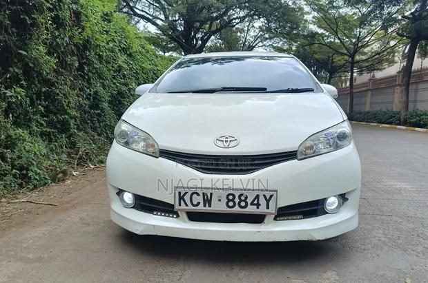 Toyota Wish 2013 White