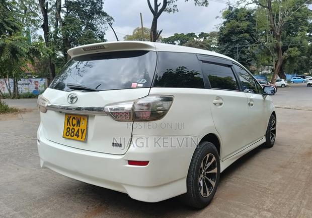 Toyota Wish 2013 White