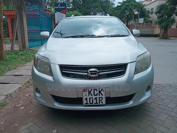 Toyota Corolla Fielder 2010 Silver