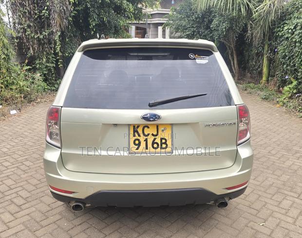 Subaru Forester 2009 Gold