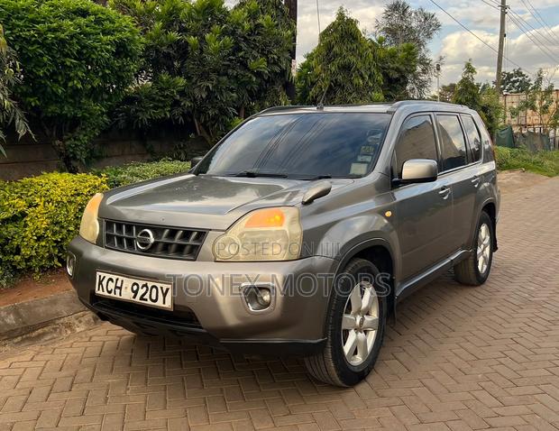 Nissan X-Trail 2.5 Petrol 4x4 SE 2009 Gray