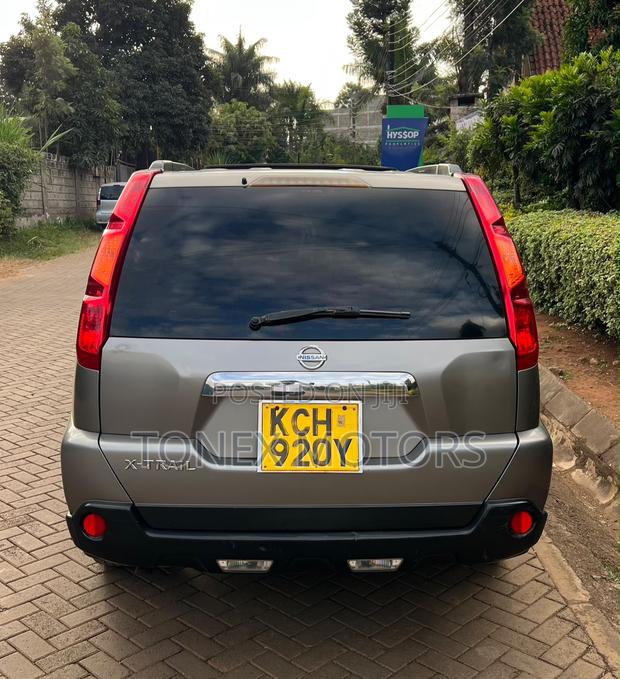 Nissan X-Trail 2.5 Petrol 4x4 SE 2009 Gray