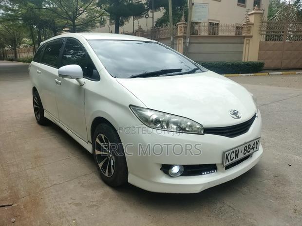 Toyota Wish 2013 White