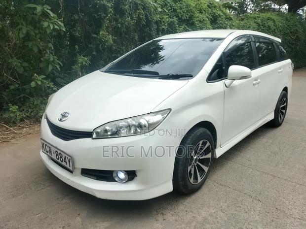 Toyota Wish 2013 White