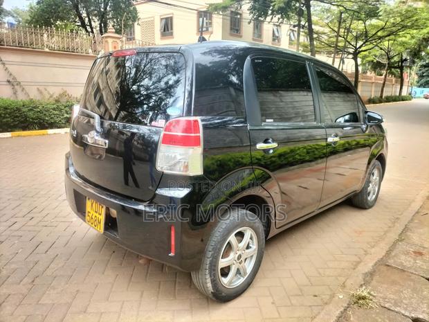 Toyota Spade 2014 Black
