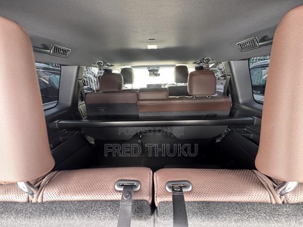 Toyota Land Cruiser Prado 2.8 2024 White