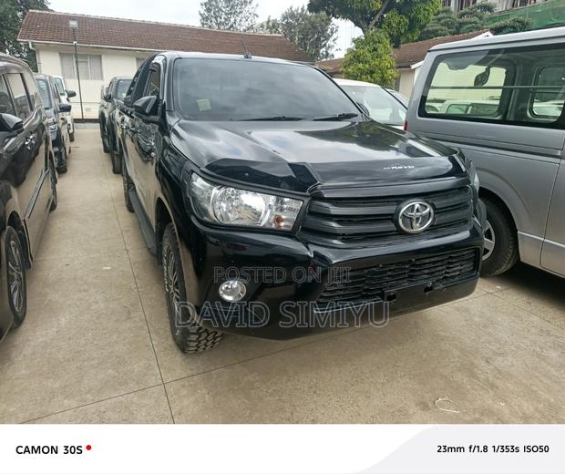 Toyota Hilux 2019 Black