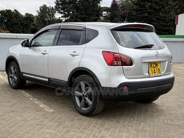 Nissan Dualis 2010 Silver