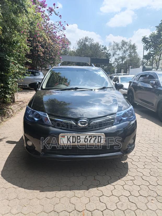 Toyota Corolla Fielder 2014 Black