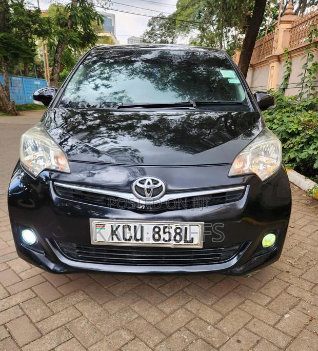 Toyota Ractis 2012 Black