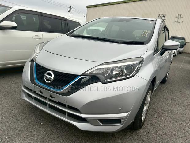 Nissan Note 2019 Silver