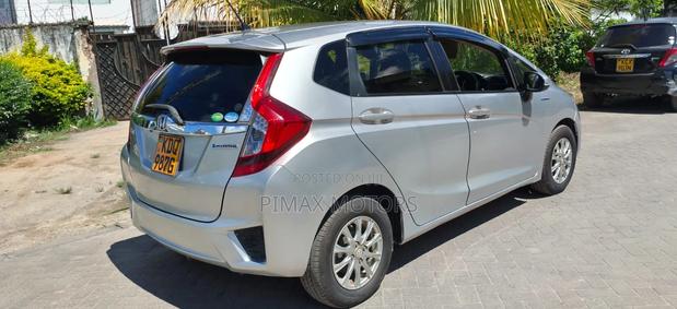 Honda Fit 2018 Silver
