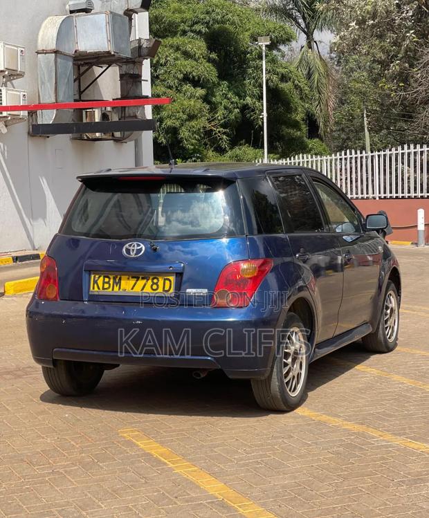 Toyota IST 2005 Blue