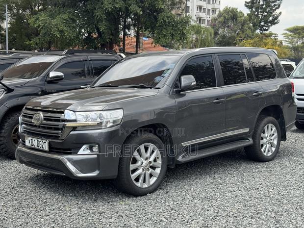 Toyota Land Cruiser 4.5 V8 VXR 2017 Black