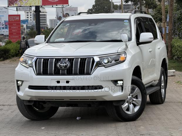 Toyota Land Cruiser Prado 2.8 2020 White