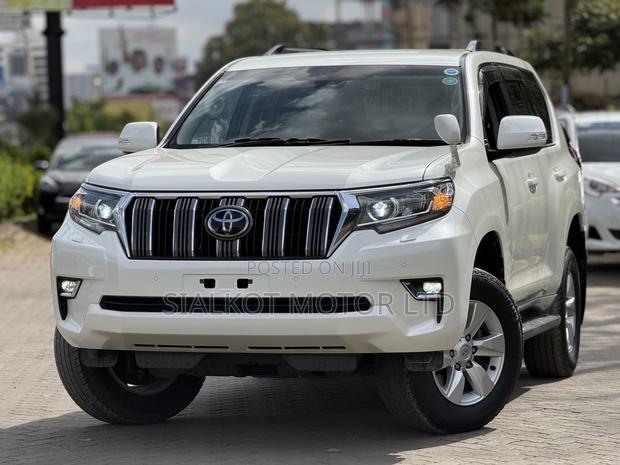 Toyota Land Cruiser Prado 2.8 2020 White
