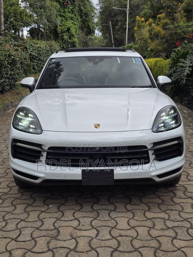 Porsche Cayenne Base AWD 2018 White