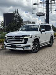Toyota Land Cruiser LC300 2023 White for sale