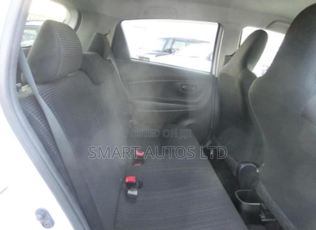 Toyota Vitz 2019 Pearl