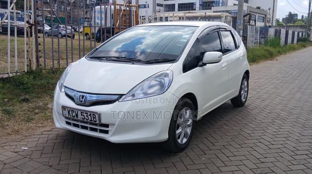 Honda Fit Automatic 2012 White