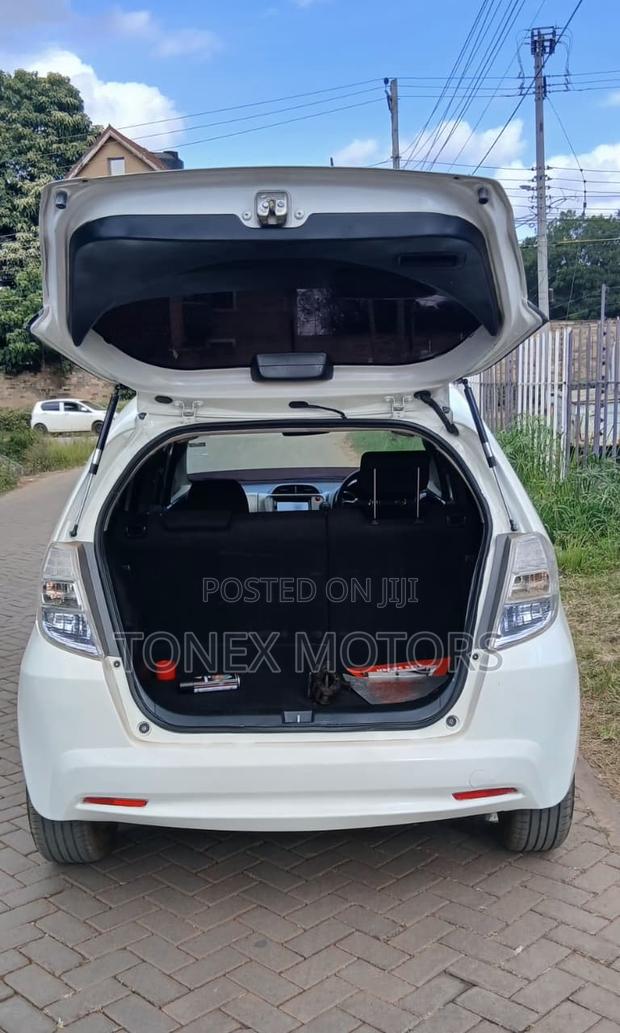 Honda Fit Automatic 2012 White
