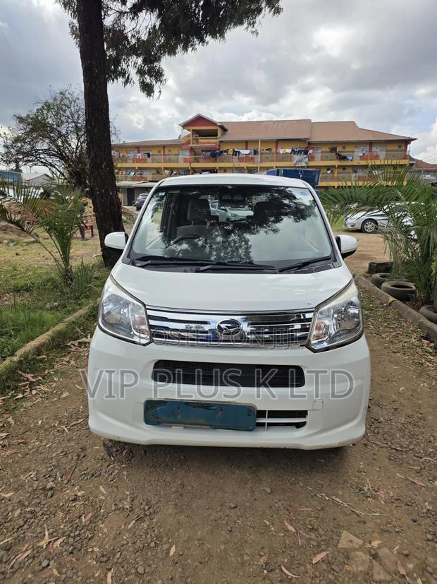 Daihatsu Move 2018 White