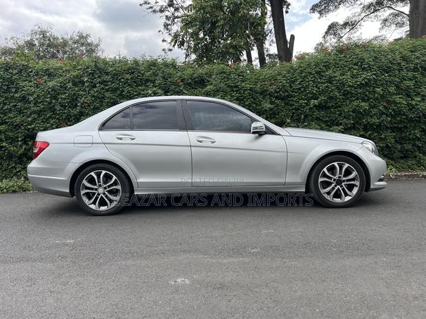 Mercedes-Benz C200 2012 Silver