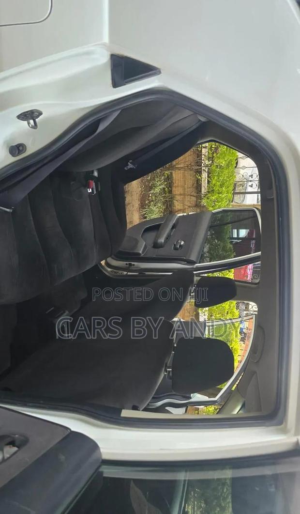 Nissan Tiida 2010 White