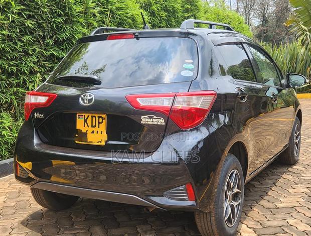 Toyota Vitz 2018 Black