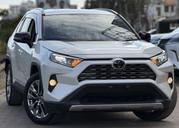 Toyota RAV4 LE AWD 2019 White for sale