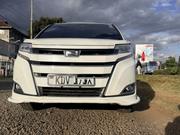 Toyota Noah 2018 White for sale
