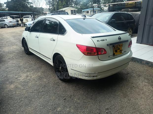 Nissan Bluebird 2007 White