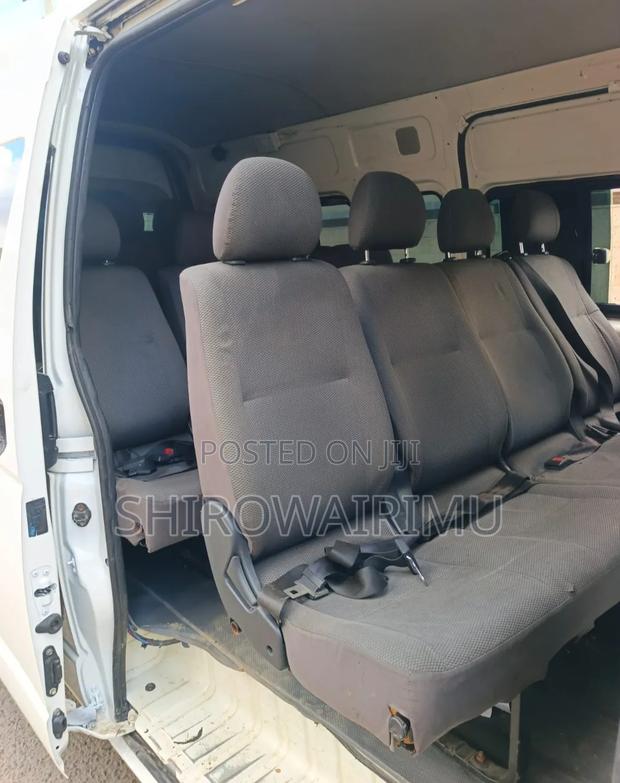 Toyota HiAce 2017 Off white
