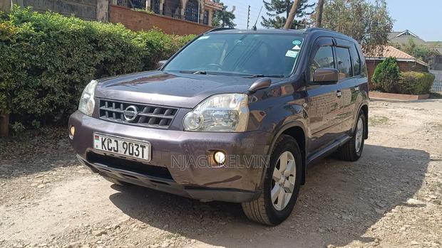 Nissan X-Trail 2009 Brown