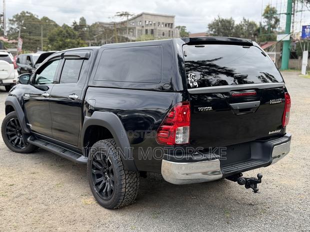 Toyota Hilux Revo Double Cab Deisel 2.4 AWD 2019 Black