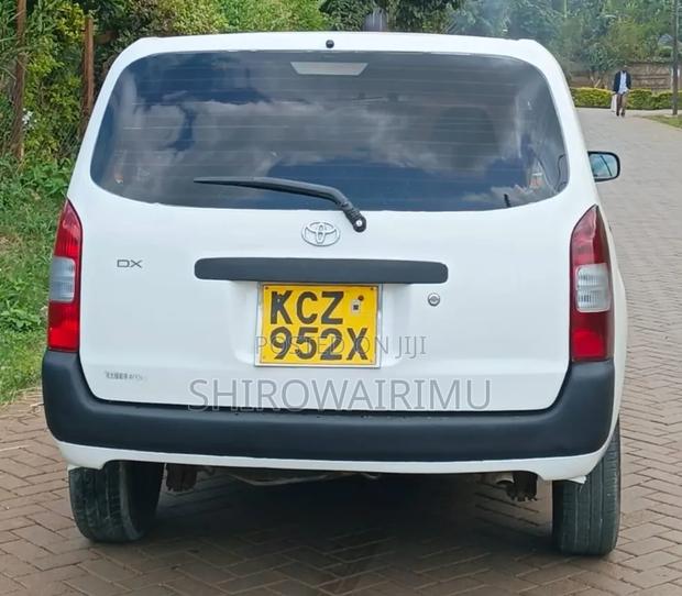 Toyota Probox 2013 Off white